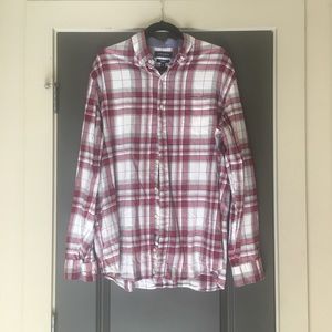 Men’s Classic Fit Crown and Ivy Shirt